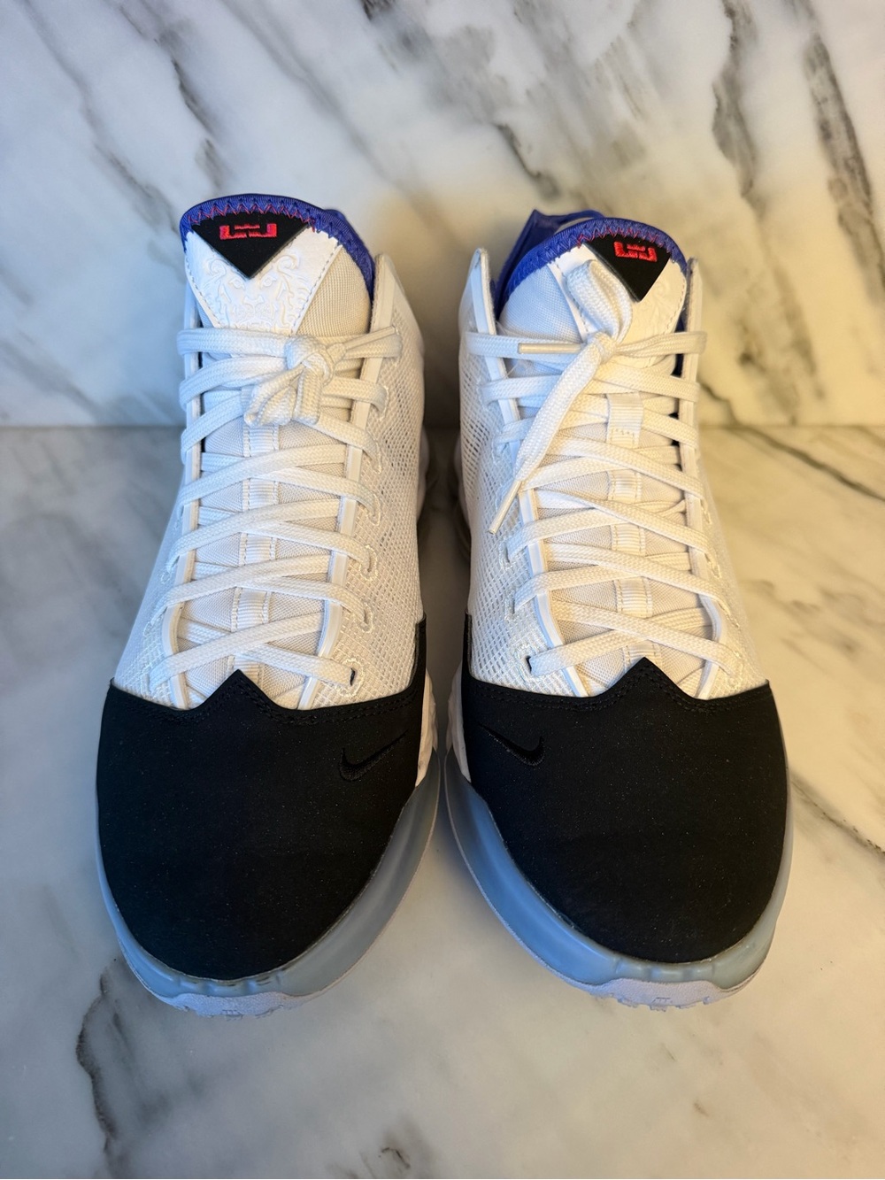 LeBron XIX Low